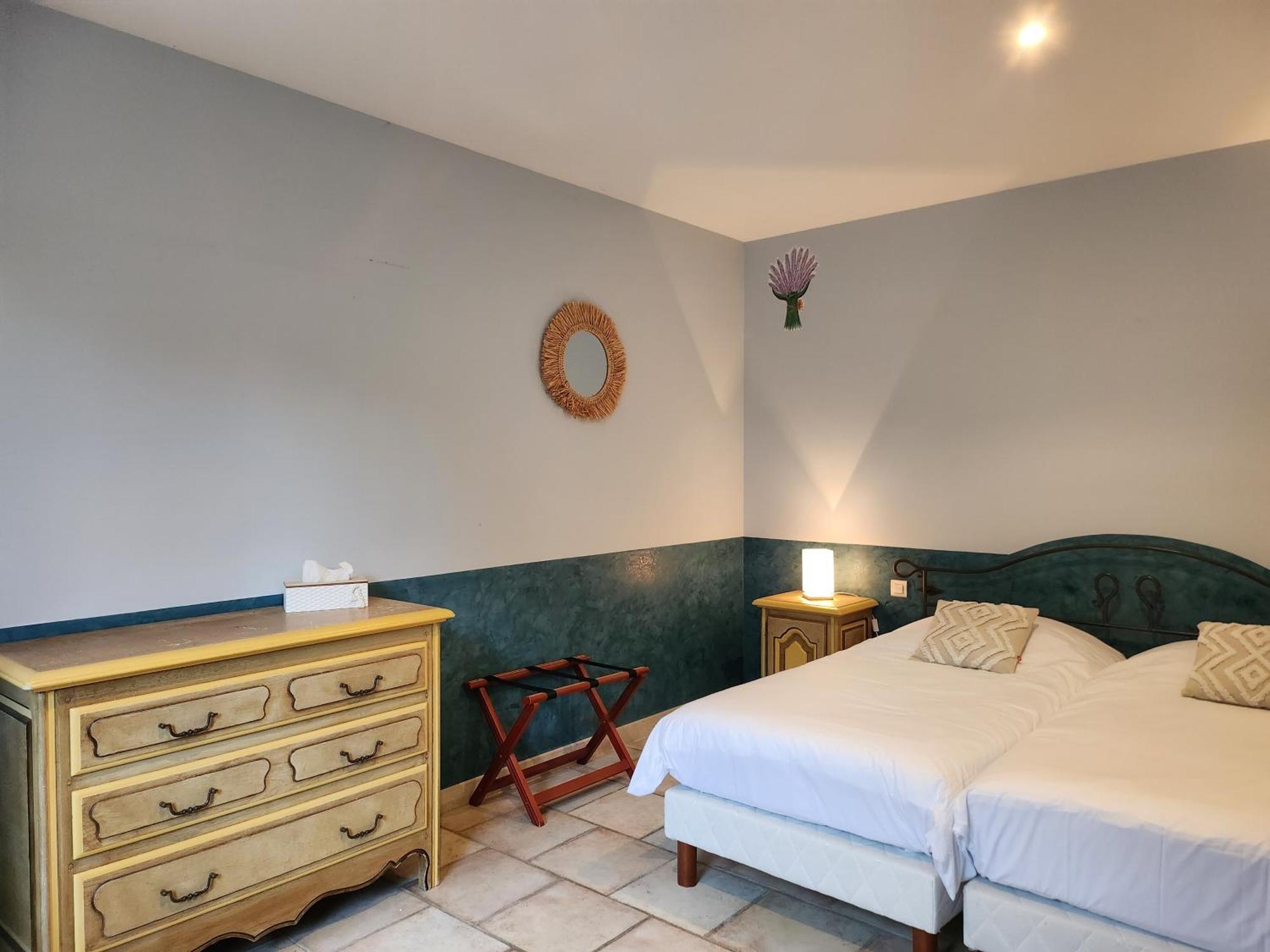 Bed and Breakfast Domaine Les Gendalis Saint-Saturnin-lès-Avignon Exterior foto