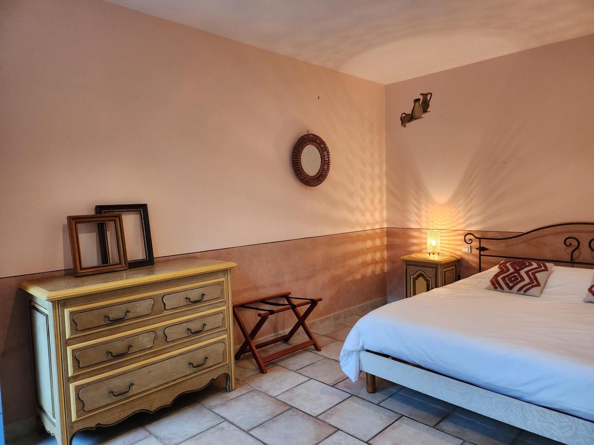 Bed and Breakfast Domaine Les Gendalis Saint-Saturnin-lès-Avignon Exterior foto